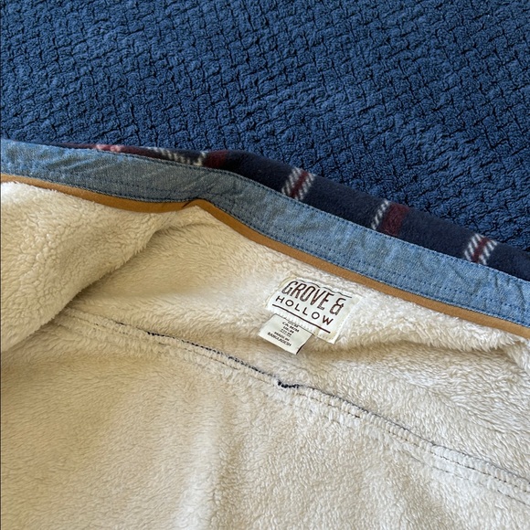 Men's Blue and Red Plaid Shirt Jacket - Picture 6 of 10